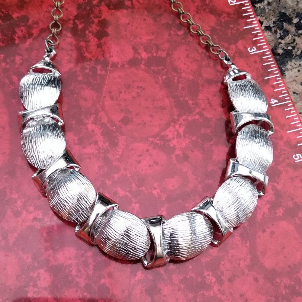 Beautiful Vintage Link Necklace Choker